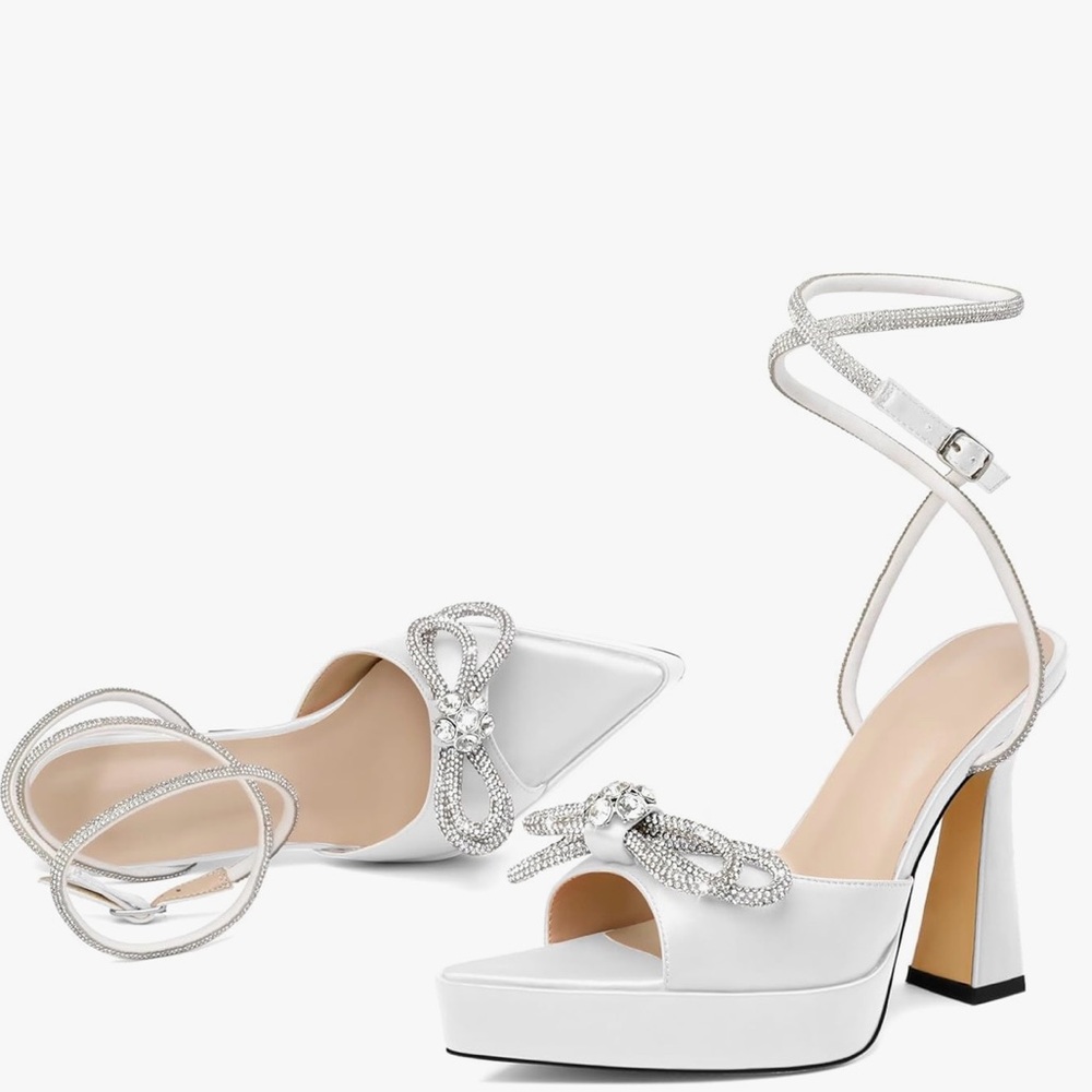 🤍🪩White Satin Jewel Pointed Peep Toe Heel🤍🪩
